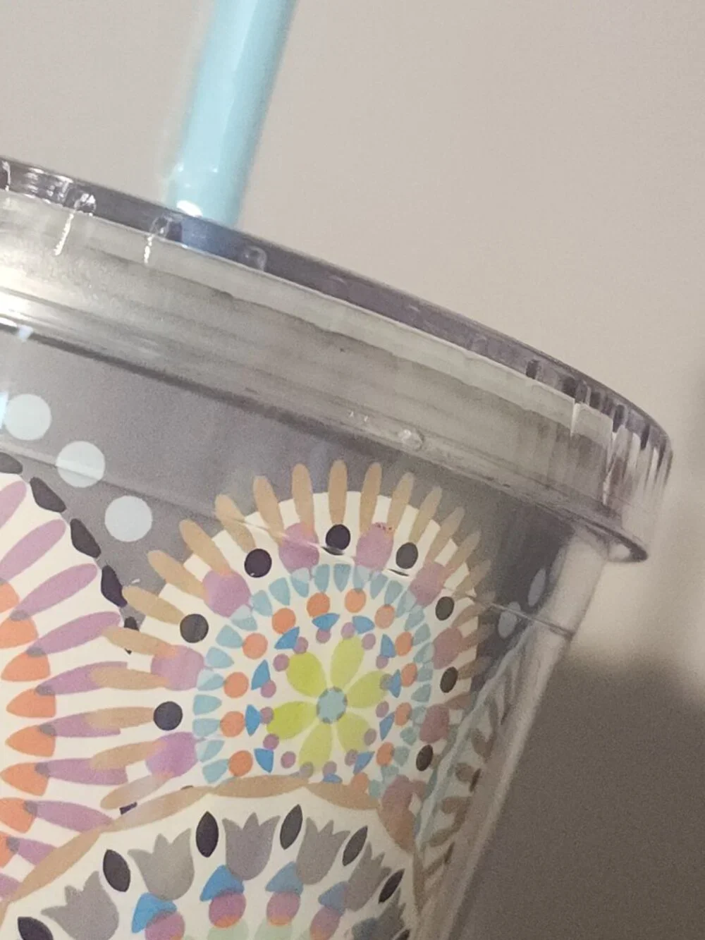 Vera Bradley 24oz Travel Tumbler Sunny Medallion Design